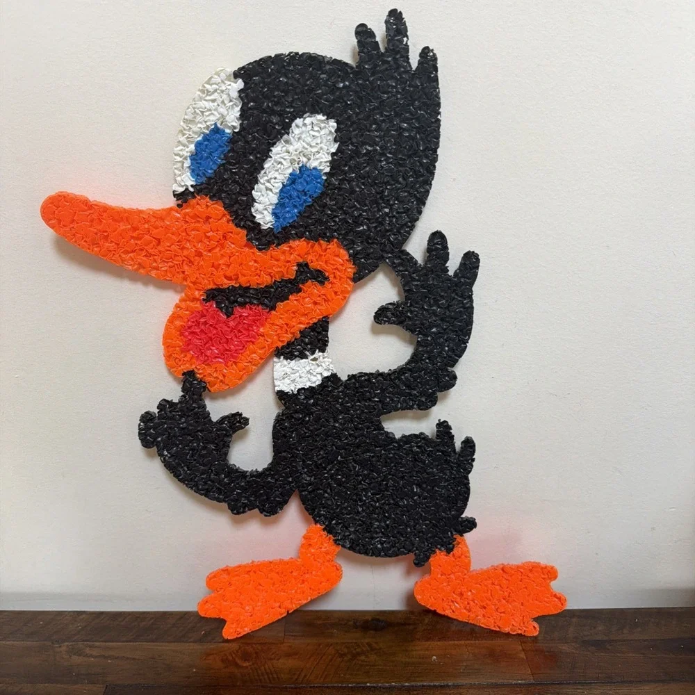 Vintage Retro Plastic Popcorn Daffy Duck Wall Art